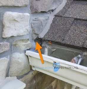 Missing kick out flashing on a home with stone veneer